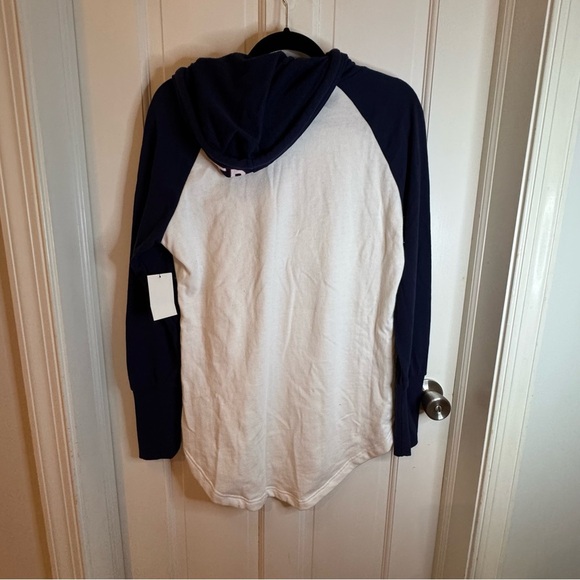 Patriots Football Hoodie Woman’s Small - Picture 7 of 9